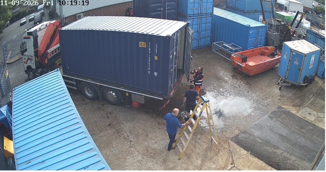 Dive system mobilised at Sheerness, Seawork Marine Services